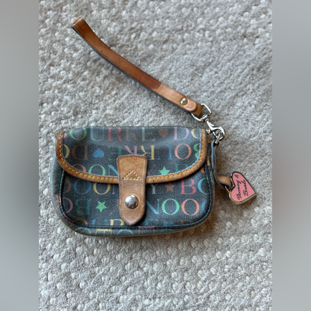 Dooney and Bourke vintage Y2K wallet wristlet